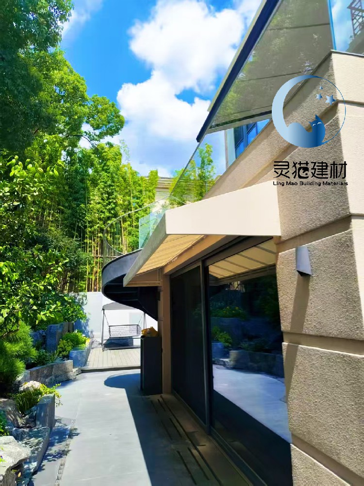 門(mén)檐上遮陽(yáng)篷完工實(shí)拍